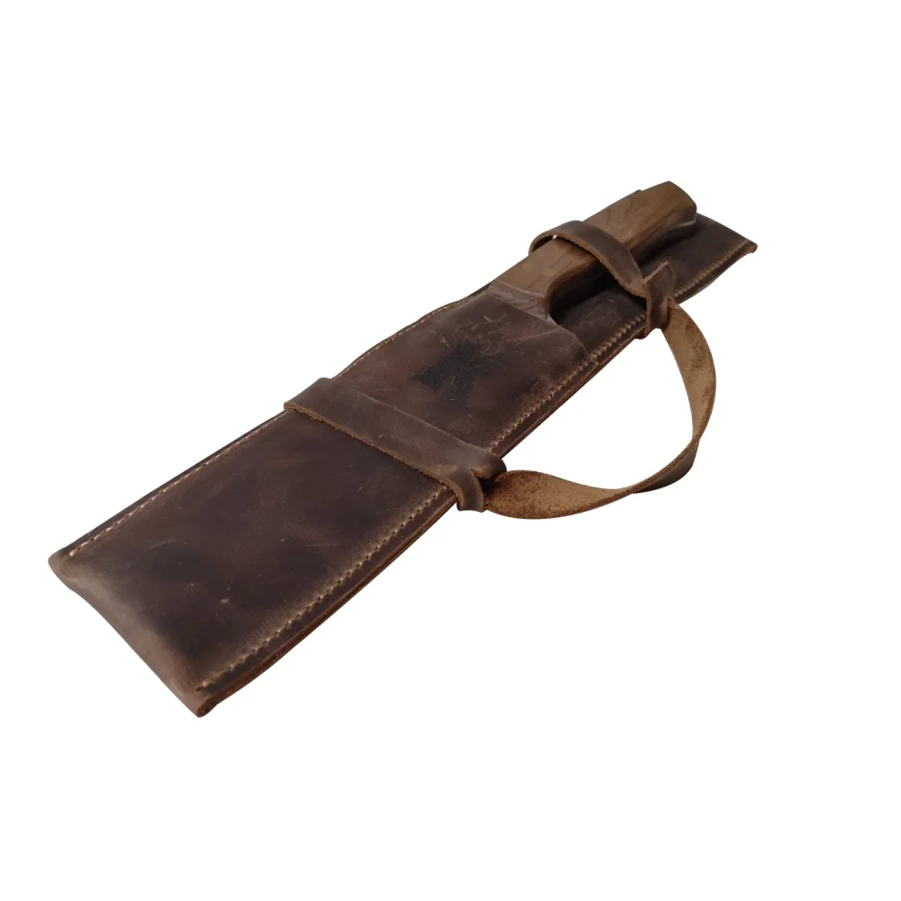 Set TENEDOR + CUCHILLO Parrillero F/Cuero Café Rustico